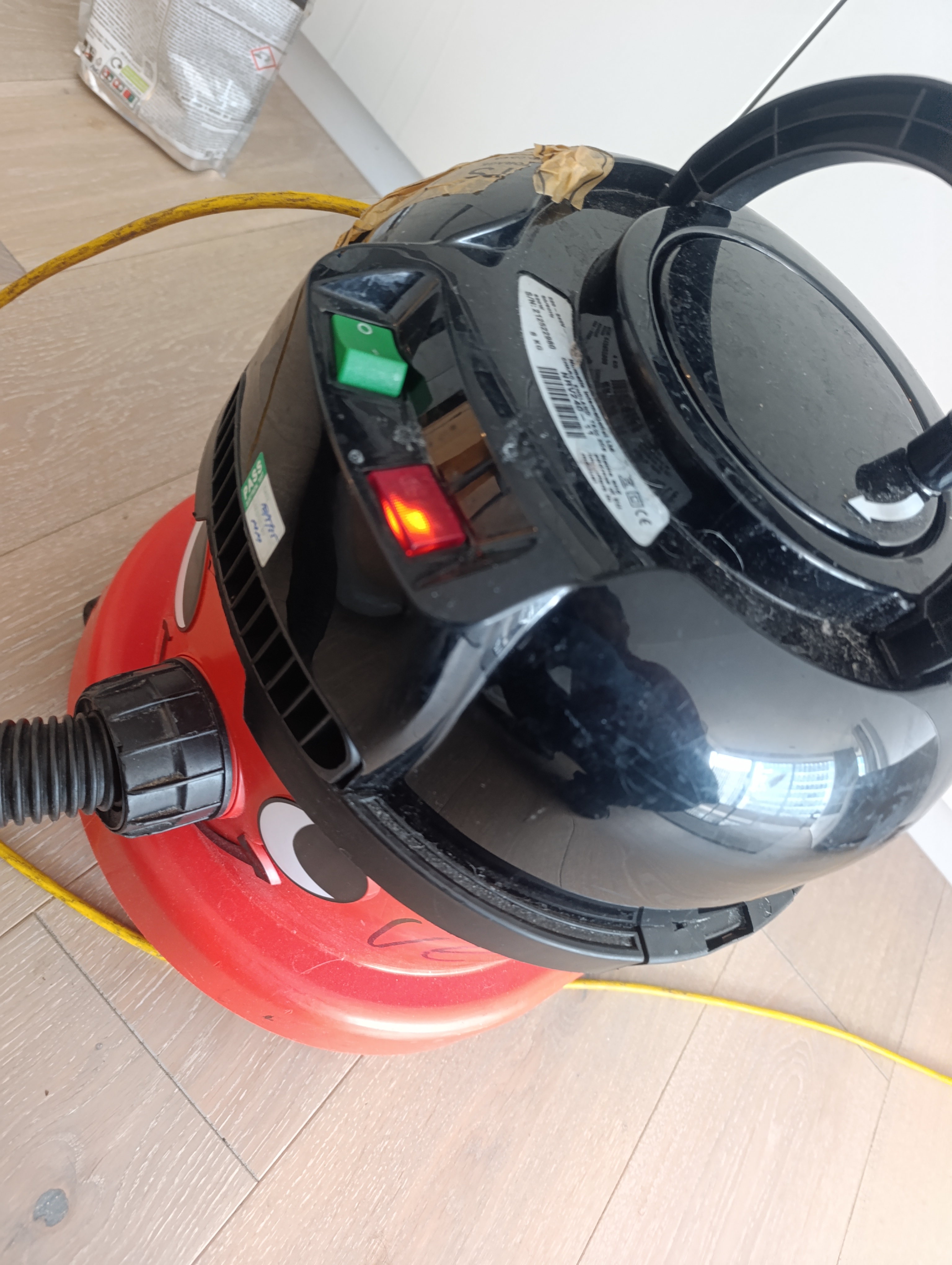 Cleaning work by Cleaning services